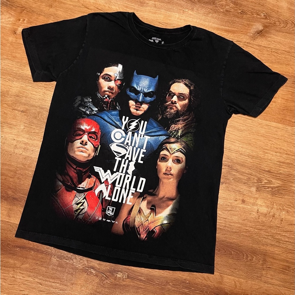 Graphic tee